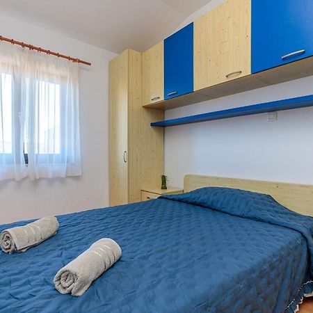 Apartment Sonja Zambratija  Buitenkant foto