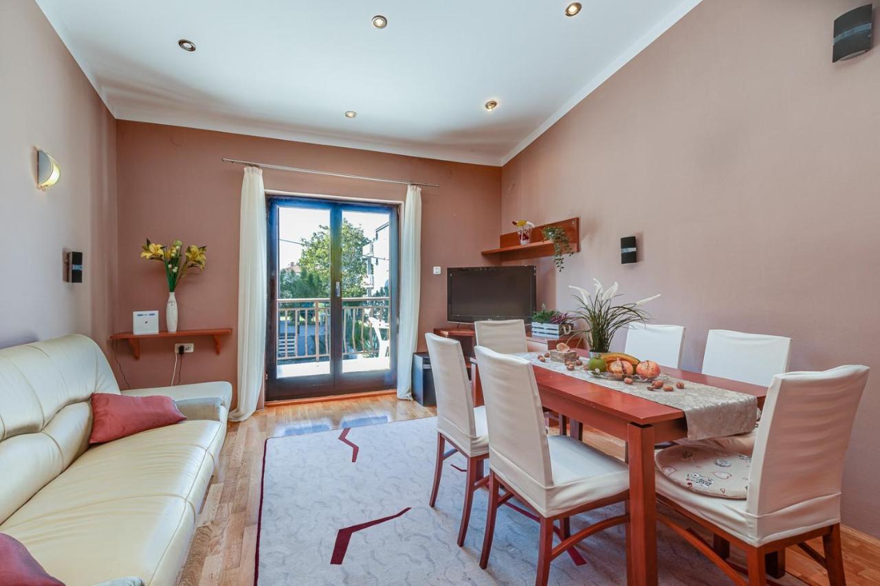 Apartment Sonja Zambratija  Buitenkant foto